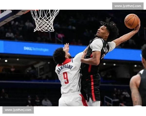 3D 暴击！大洛压哨三分 + 单手血帽夏普